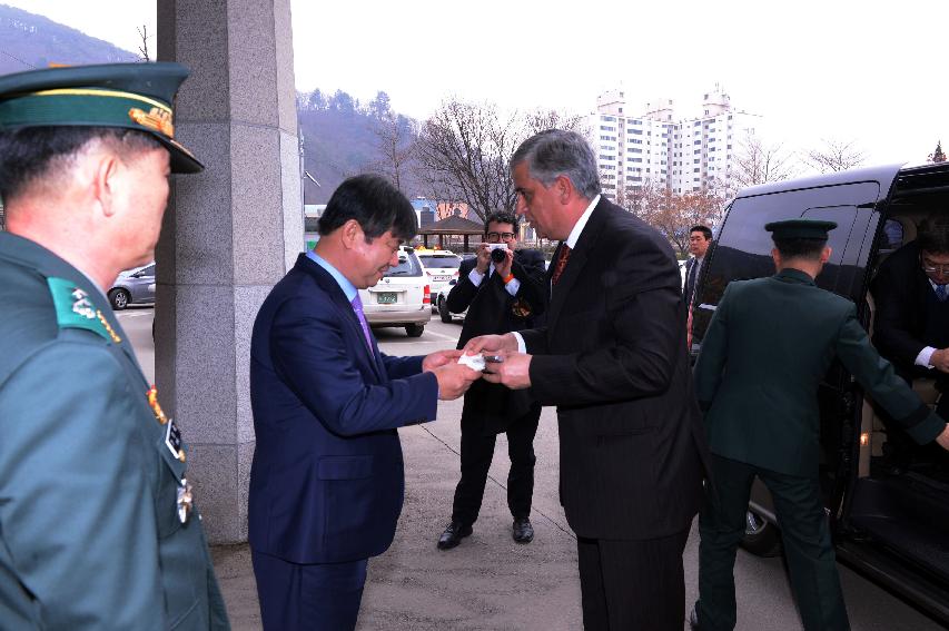 2015 산양지구 콜롬비아 전적비 참배행사 의 사진