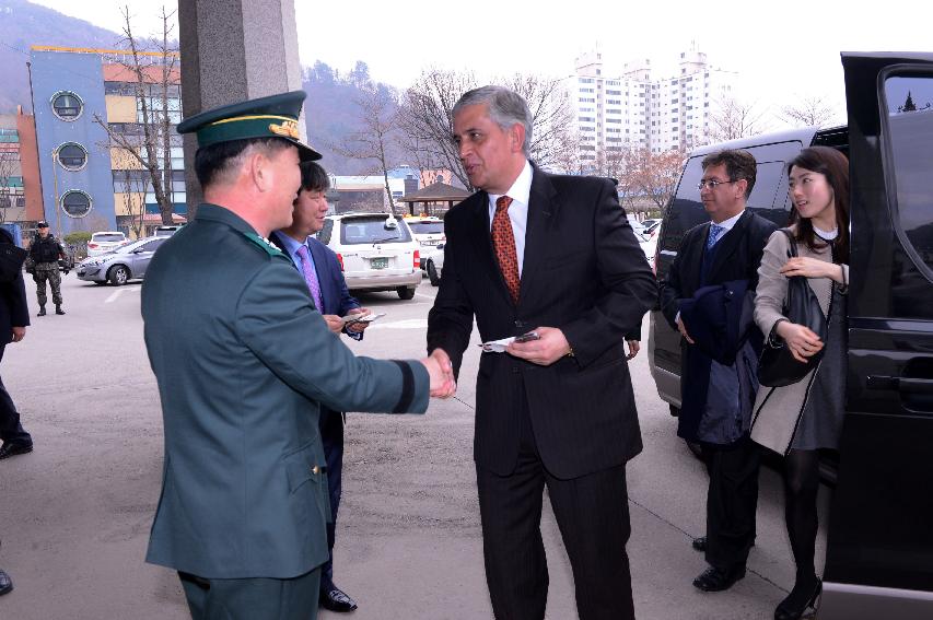 2015 산양지구 콜롬비아 전적비 참배행사 의 사진