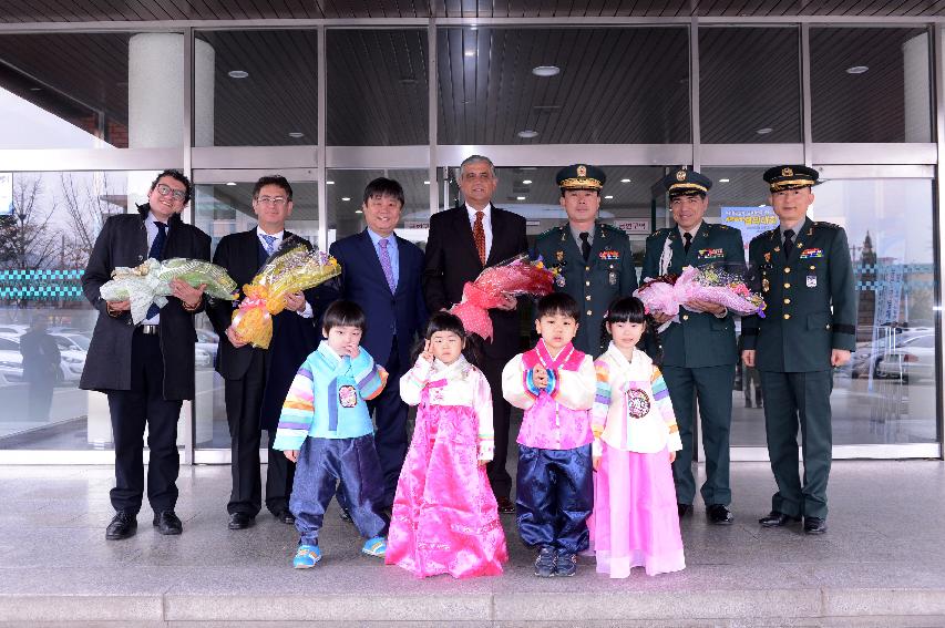 2015 산양지구 콜롬비아 전적비 참배행사 의 사진