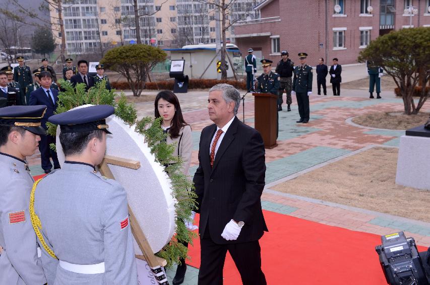 2015 산양지구 콜롬비아 전적비 참배행사 의 사진