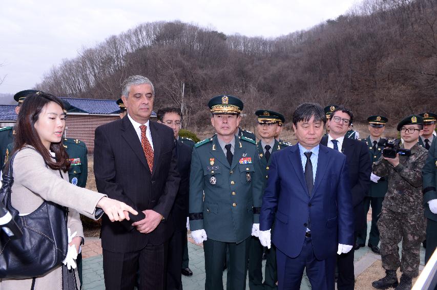 2015 산양지구 콜롬비아 전적비 참배행사 의 사진