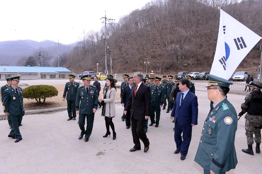 2015 산양지구 콜롬비아 전적비 참배행사 의 사진