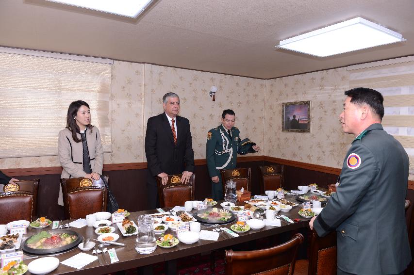 2015 산양지구 콜롬비아 전적비 참배행사 의 사진