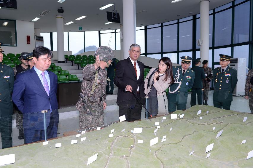 2015 산양지구 콜롬비아 전적비 참배행사 의 사진