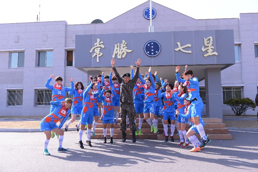 2015 육군제7보병사단·국민체육진흥공단 여자축구단 업무 협약식 의 사진