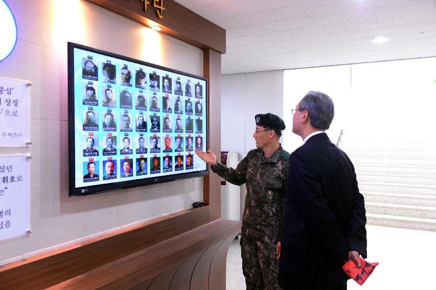 2015 육군제7보병사단·국민체육진흥공단 여자축구단 업무 협약식 의 사진