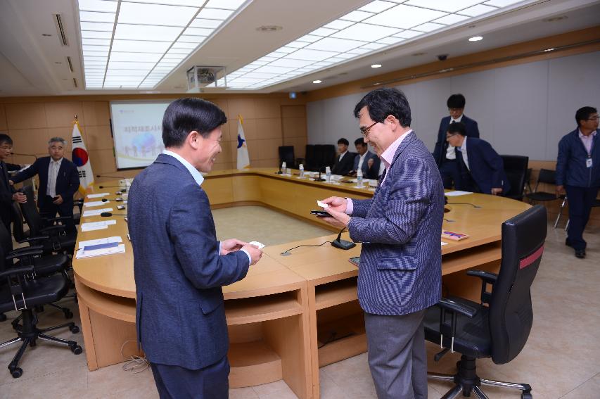 2015 국토교통부 지적재조사기획단 전만경 기획관 접견  의 사진