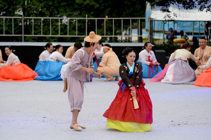 2015 화천쪽배축제 낭천별곡 개막공연 의 사진