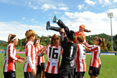 2015 추계한국 여자축구연맹전 의 사진