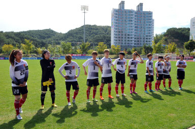 2015 추계한국 여자축구연맹전 의 사진