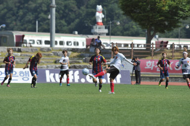 2015 추계한국 여자축구연맹전 의 사진