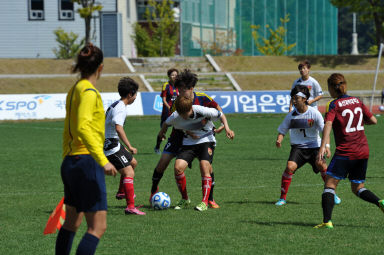 2015 추계한국 여자축구연맹전 의 사진