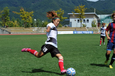 2015 추계한국 여자축구연맹전 의 사진