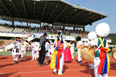 2015 제31회 용화축전 개회식 의 사진