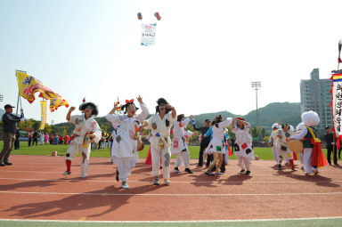 2015 제31회 용화축전 개회식 의 사진