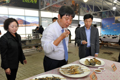 2015 햅쌀 및 산천어구이 시식회 의 사진