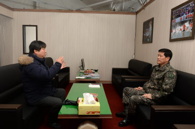 2016 윤홍근 육군제2군단 부단장 화천산천어축제장 방문 의 사진