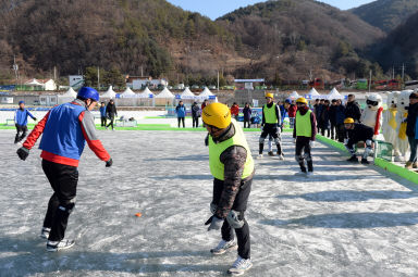 2016 화천산천어축제 군민화합 얼음축구 대회 의 사진