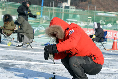 2016 화천산천어축제장으로 신혼여행 의 사진