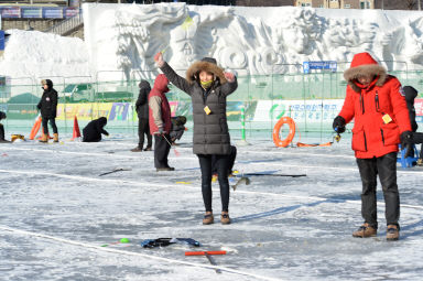 2016 화천산천어축제장으로 신혼여행 의 사진