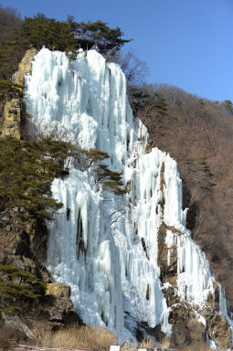 2016 간동면 구만리 딴산 인공빙벽 전경 의 사진