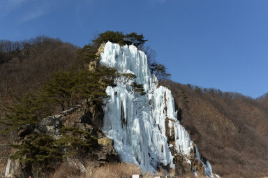 2016 간동면 구만리 딴산 인공빙벽 전경 의 사진