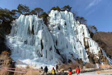 2016 간동면 구만리 딴산 인공빙벽 전경 의 사진