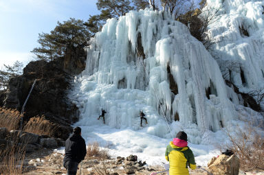 2016 간동면 구만리 딴산 인공빙벽 전경 의 사진