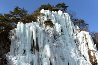 2016 간동면 구만리 딴산 인공빙벽 전경 의 사진