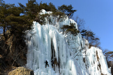 2016 간동면 구만리 딴산 인공빙벽 전경 의 사진