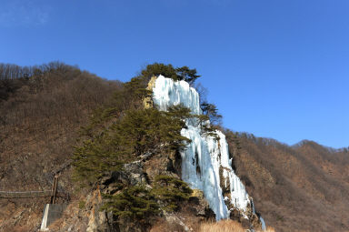 2016 간동면 구만리 딴산 인공빙벽 전경 의 사진