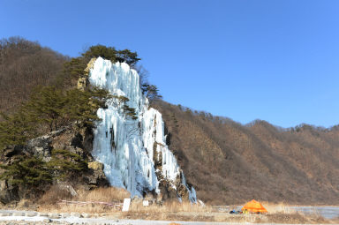 2016 간동면 구만리 딴산 인공빙벽 전경 의 사진