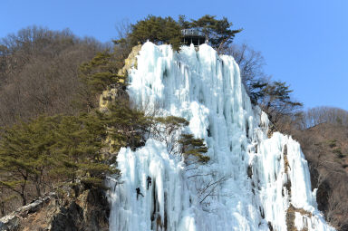 2016 간동면 구만리 딴산 인공빙벽 전경 의 사진