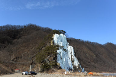 2016 간동면 구만리 딴산 인공빙벽 전경 의 사진