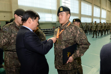 2016 육군 제15보병사단 신병수료식 의 사진