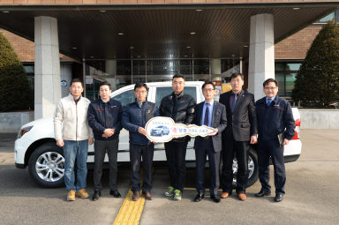 2016 화천산천어축제 코란도스포츠 경품 증정식 의 사진