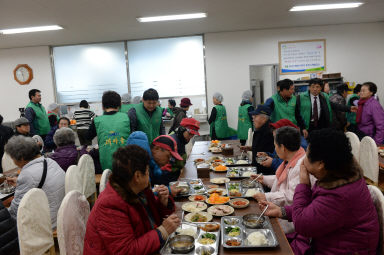 2016 화천장수식당 자원봉사 활동 및 새마을지회 회원 격려 의 사진