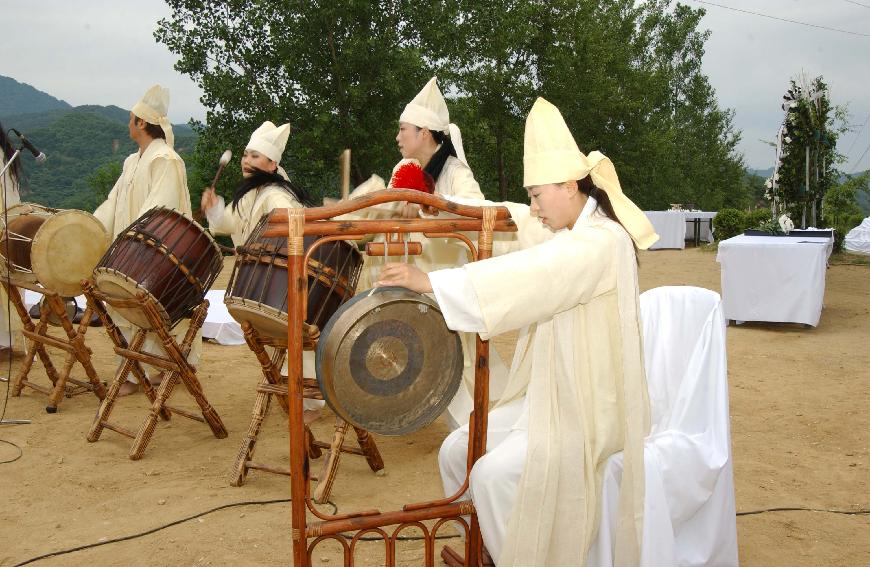 추모공연 의 사진