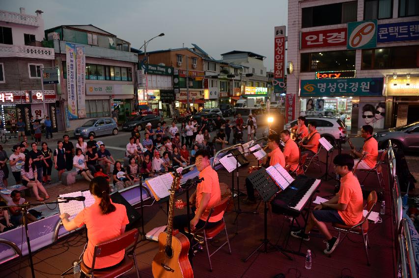 2016 물의나라 화천 쪽배축제와 함께하는 한여름밤의 콘서트 의 사진