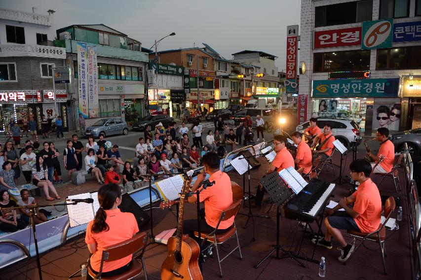 2016 물의나라 화천 쪽배축제와 함께하는 한여름밤의 콘서트 의 사진