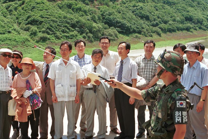 북한강 물 학술 토론회 의 사진