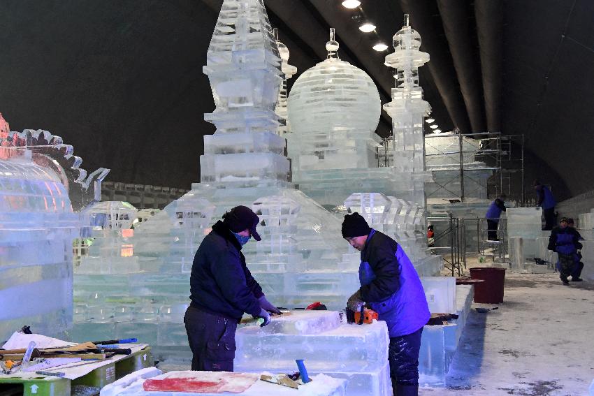 2016 산천어축제 실내얼음광장 및 선등거리 전경 의 사진