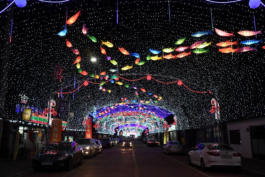 2016 화천산천어축제 얼음광장 및 선등거리 전경 의 사진