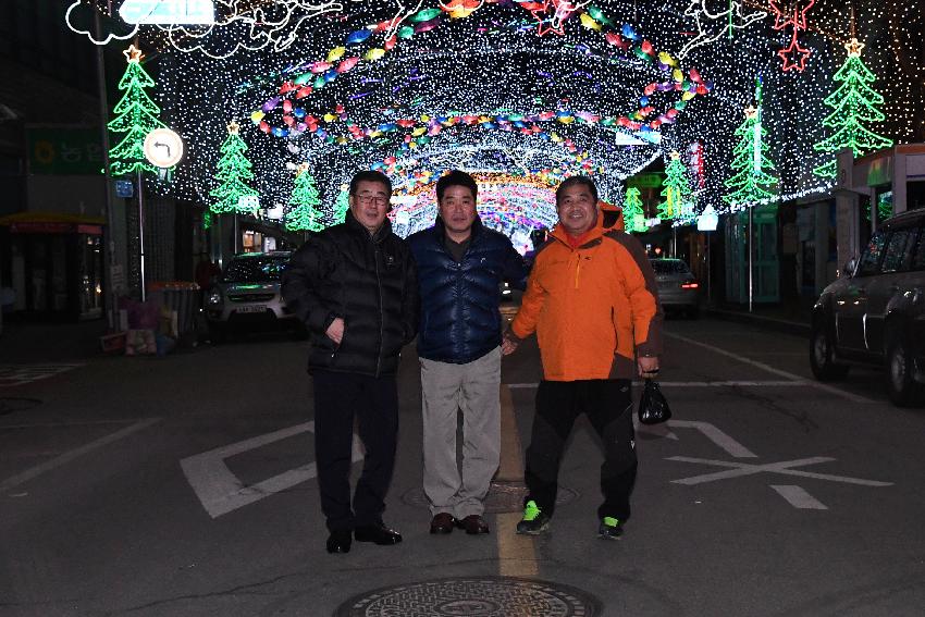 2016 화천산천어축제 얼음광장 및 선등거리 전경 의 사진