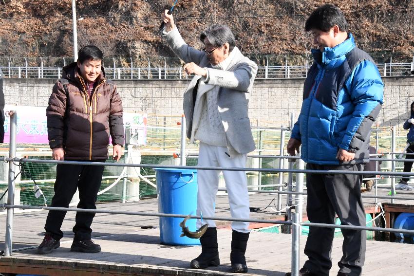 2017 화천산천어축제 수상낚시 시연 및 얼음 수중 점검 의 사진