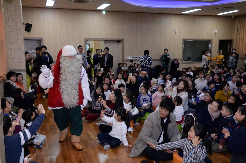 2017 어린이도서관에서 만나는 진짜 산타 행사 의 사진