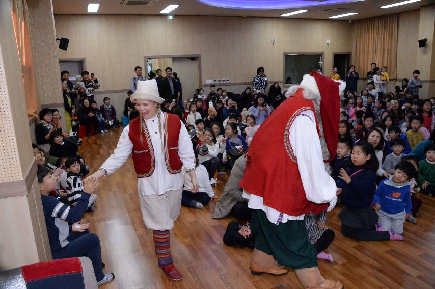 2017 어린이도서관에서 만나는 진짜 산타 행사 의 사진