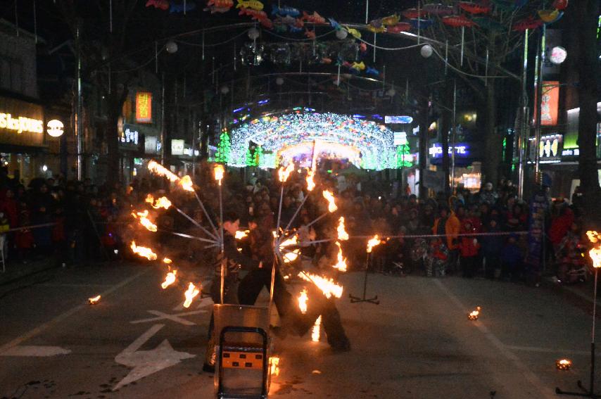 2017 화천산천어축제 선등거리 전경 의 사진