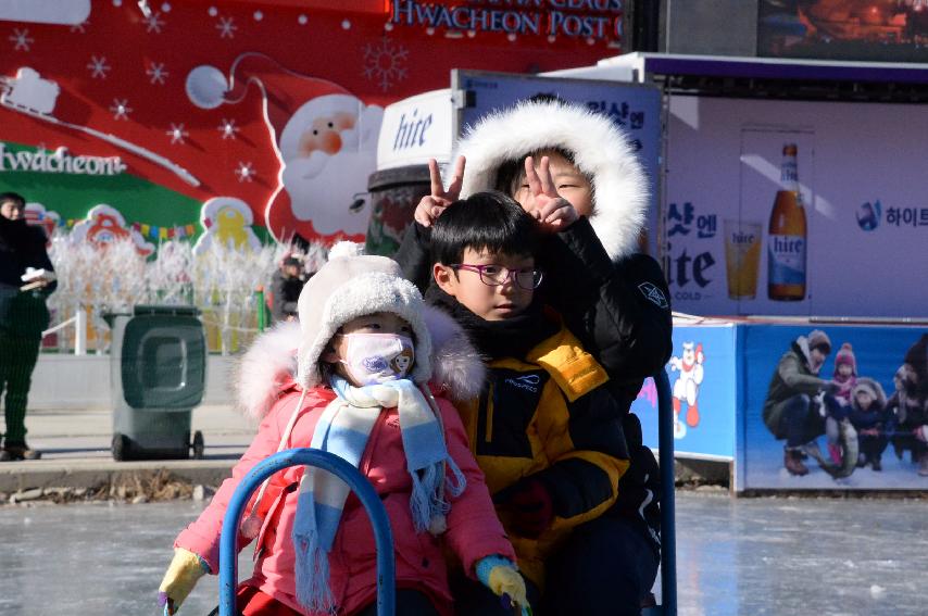 2017 화천산천어축제 얼음썰매장 전경 의 사진