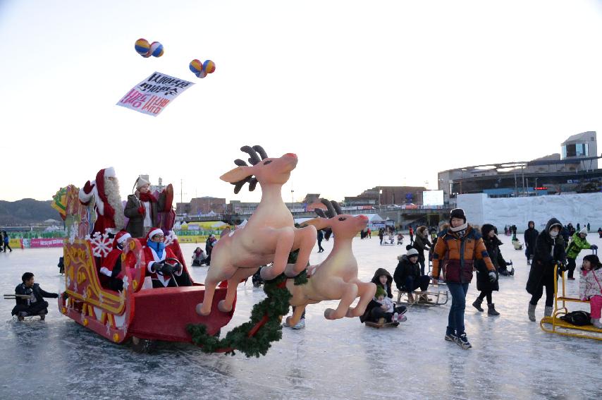 2017 화천산천어축제장에서 만나는 진짜 산타 행사 의 사진